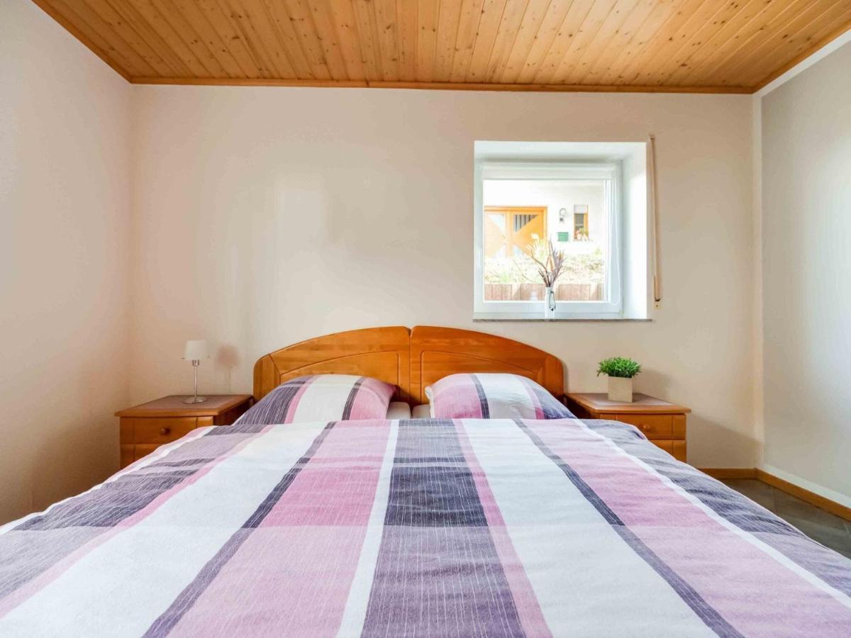Holiday Home In The Eifel-Mosel With Garden Roes Exterior foto
